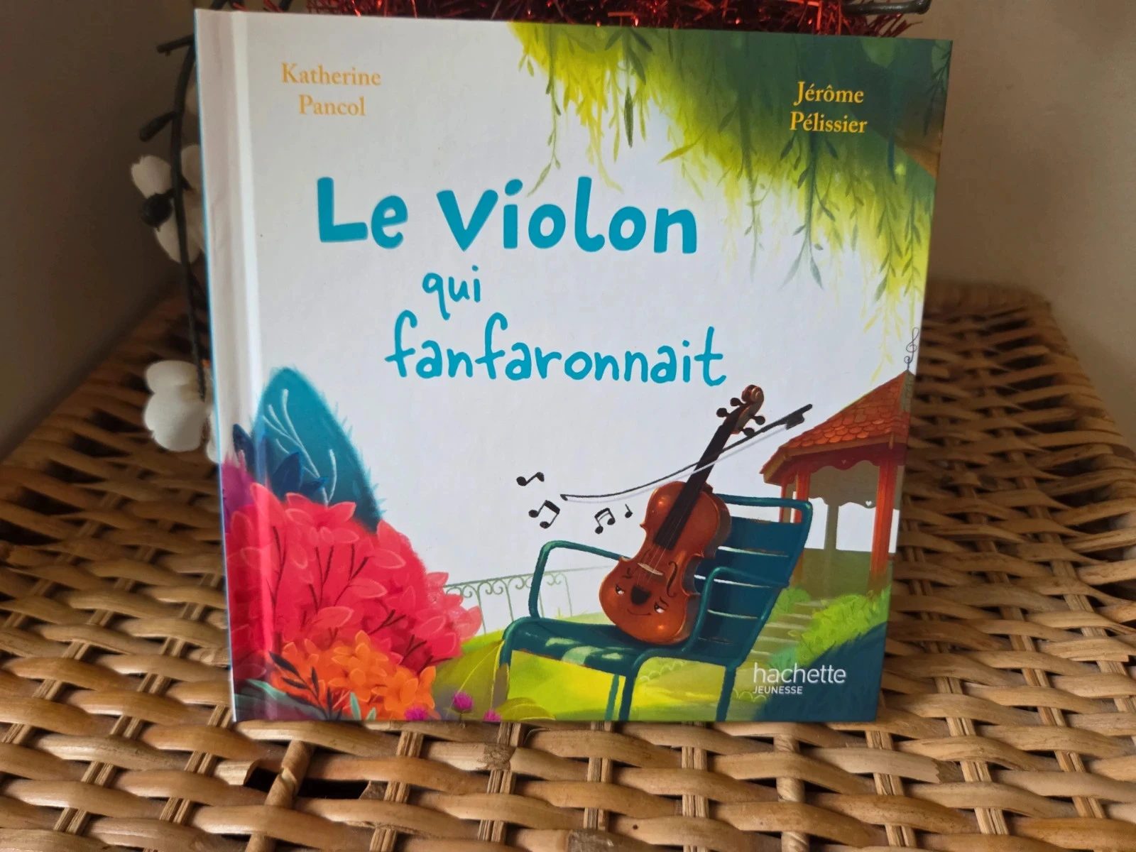 💜Le violon qui fanfaronnait livre enfant